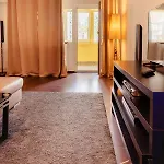 Comfy With Private Parking And Netflix