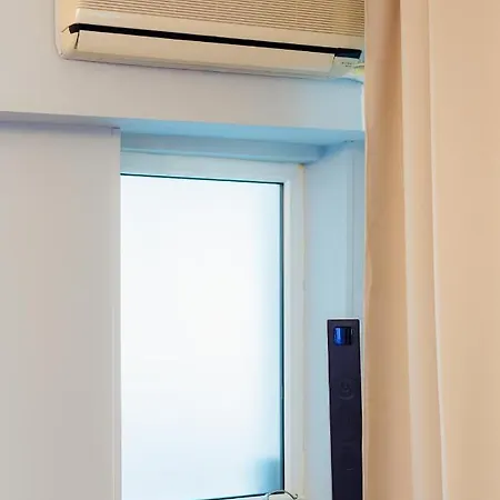 Comfy With Private Parking And Netflix *