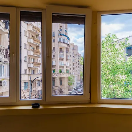 Comfy With Private Parking And Netflix Bucarest