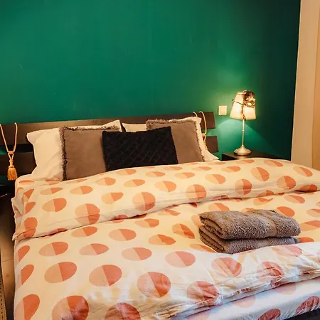 Comfy With Private Parking And Netflix דירה