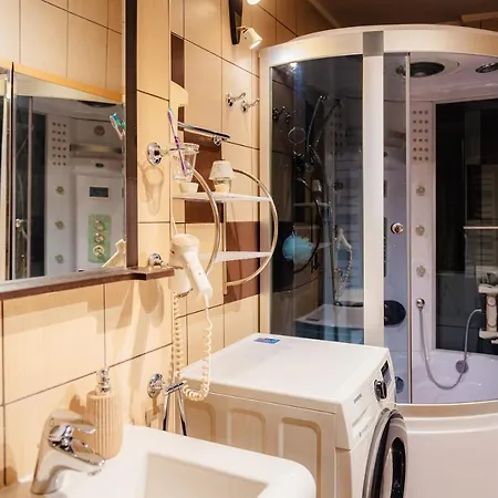 Comfy With Private Parking And Netflix Appartement Bucarest