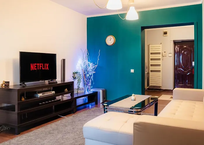 Comfy With Private Parking And Netflix Daire Bükreş