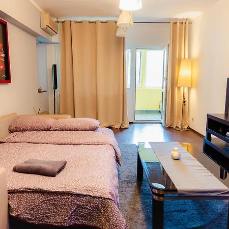 Comfy With Private Parking And Netflix * Бухарест