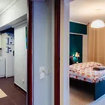Comfy With Private Parking And Netflix