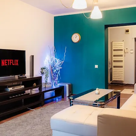 Comfy With Private Parking And Netflix Appartement Bucarest