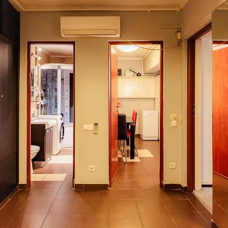 Appartement Comfy With Private Parking And Netflix Bucarest